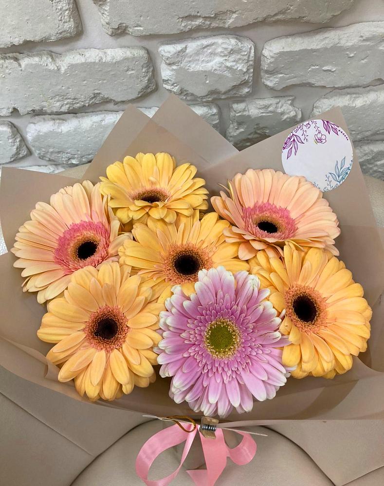 Букет цветов из: Герберы в Горячеводском