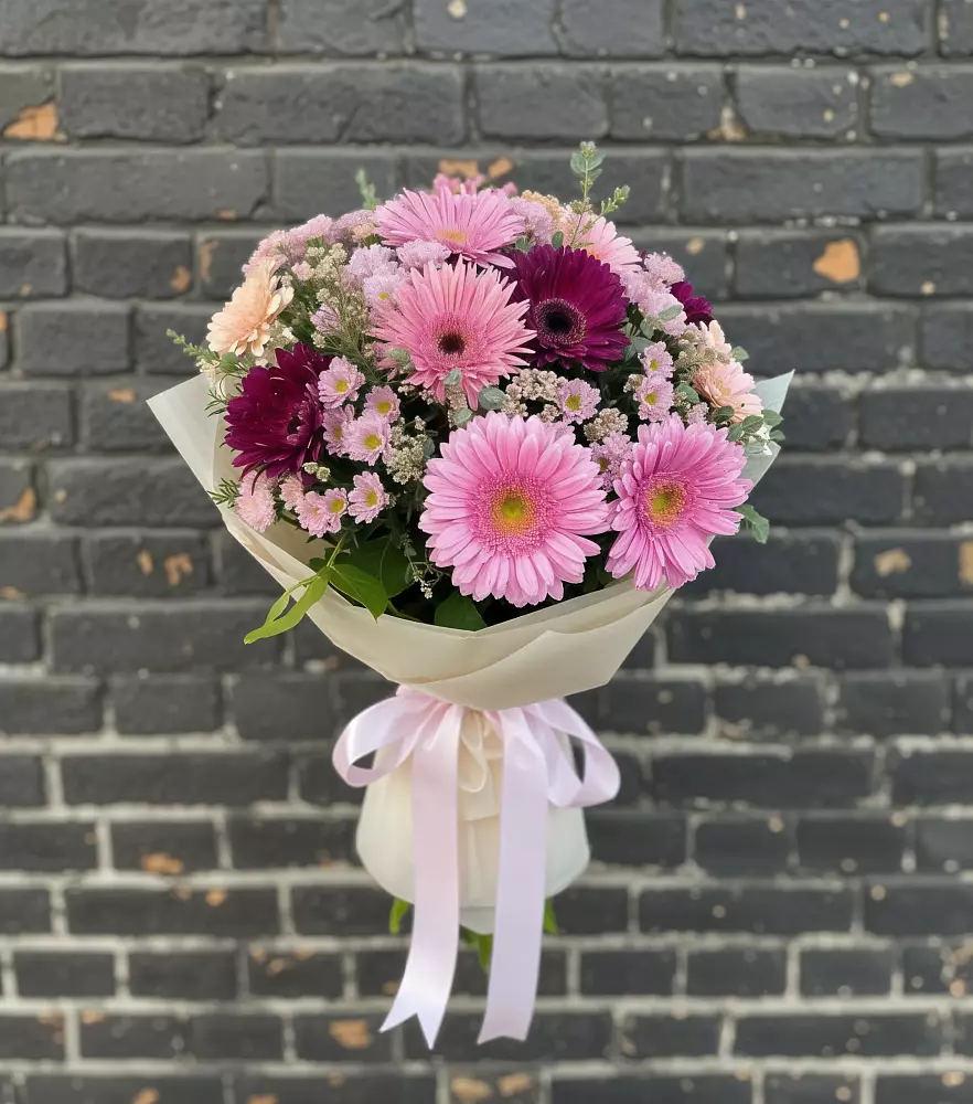 Букет цветов из: Герберы и Хризантемы в Горячеводском