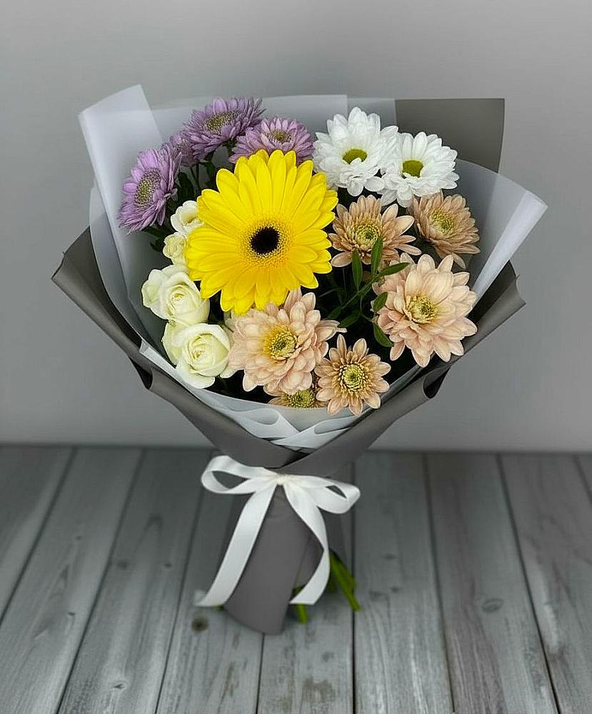 Букет цветов из: Розы, Герберы и Хризантемы в Горячеводском