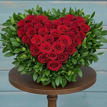 Цветочная композиция из Розы в виде сердца в Горячеводском