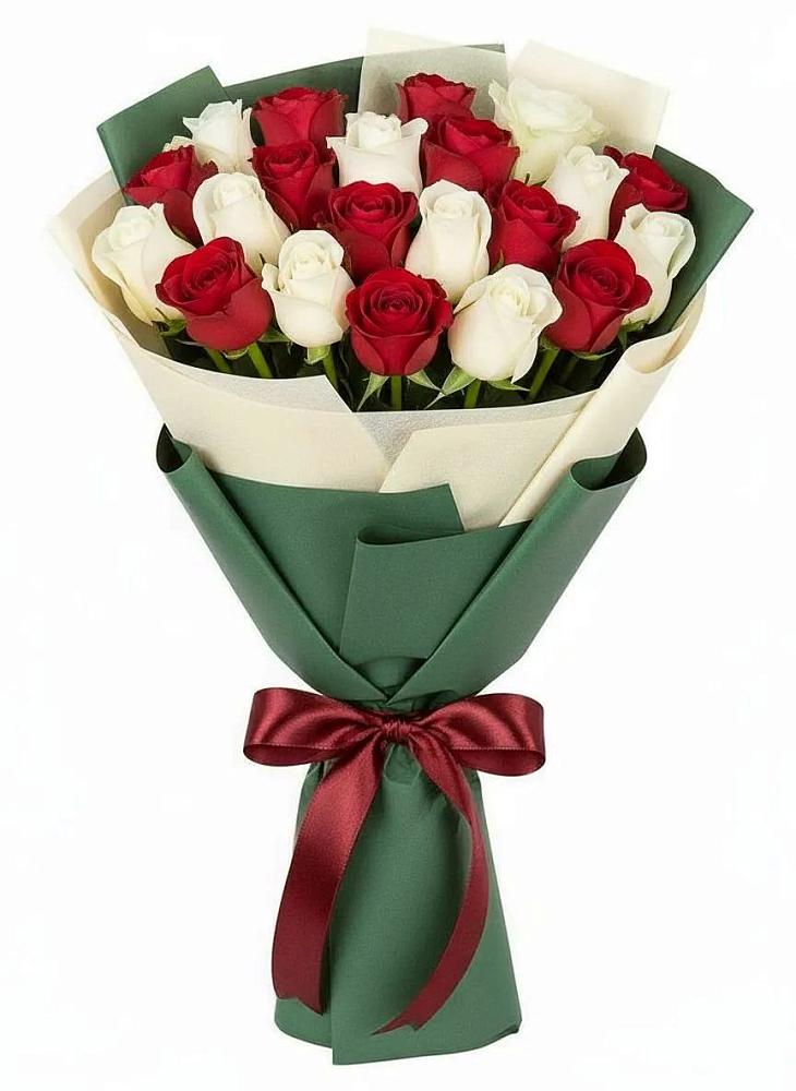 Букет Микс из красных и белых роз в Горячеводском