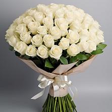 Букет 101 беля роза Белоснежка в Горячеводском