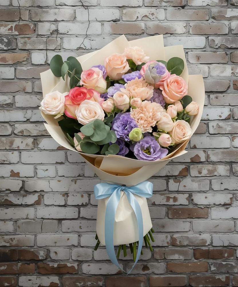 Букет цветов из: Розы, Лизиантусы и Гвоздики в Горячеводском