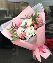 Букет цветов из:  Розы, Лизиантусы и Хризантемы в Горячеводском