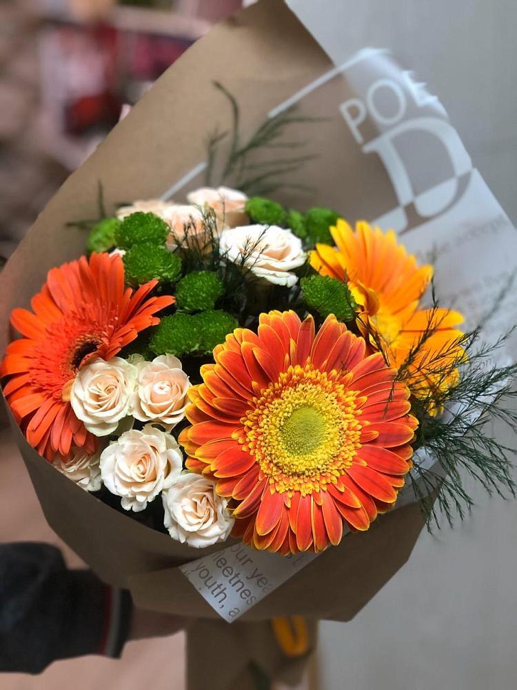 Букет цветов из: Герберы, Хризантемы и Розы в Горячеводском