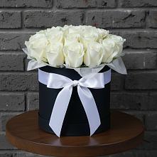 Цветочная композиция из Розы в шляпной коробке в Горячеводском